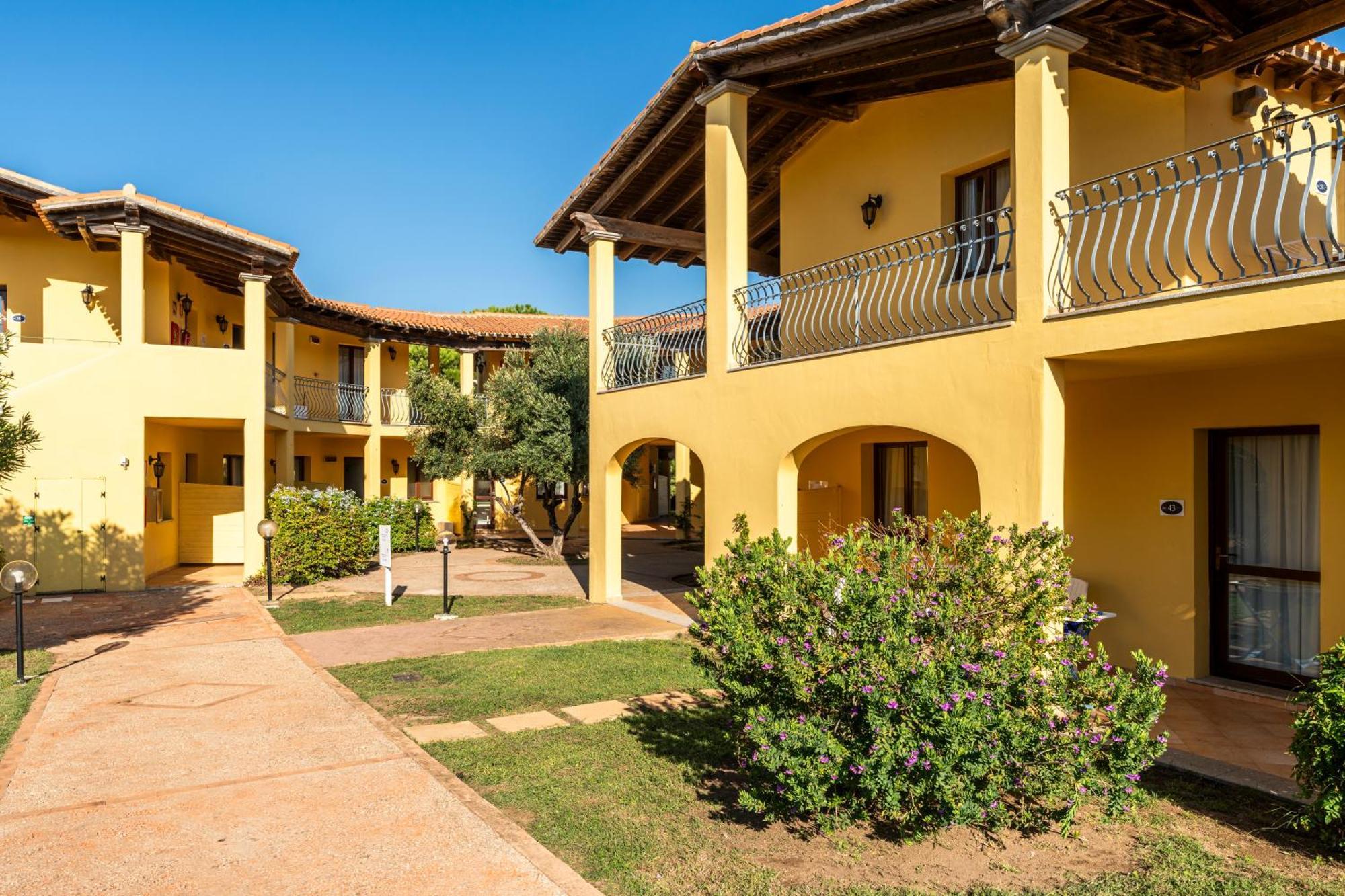Residence Baia Dei Mirti Vignola Mare Zewnętrze zdjęcie