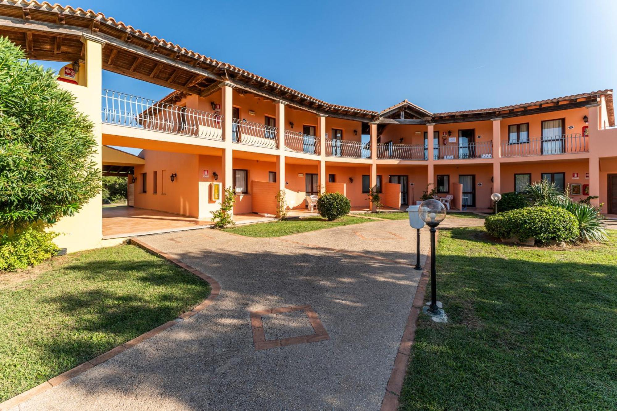 Residence Baia Dei Mirti Vignola Mare Zewnętrze zdjęcie